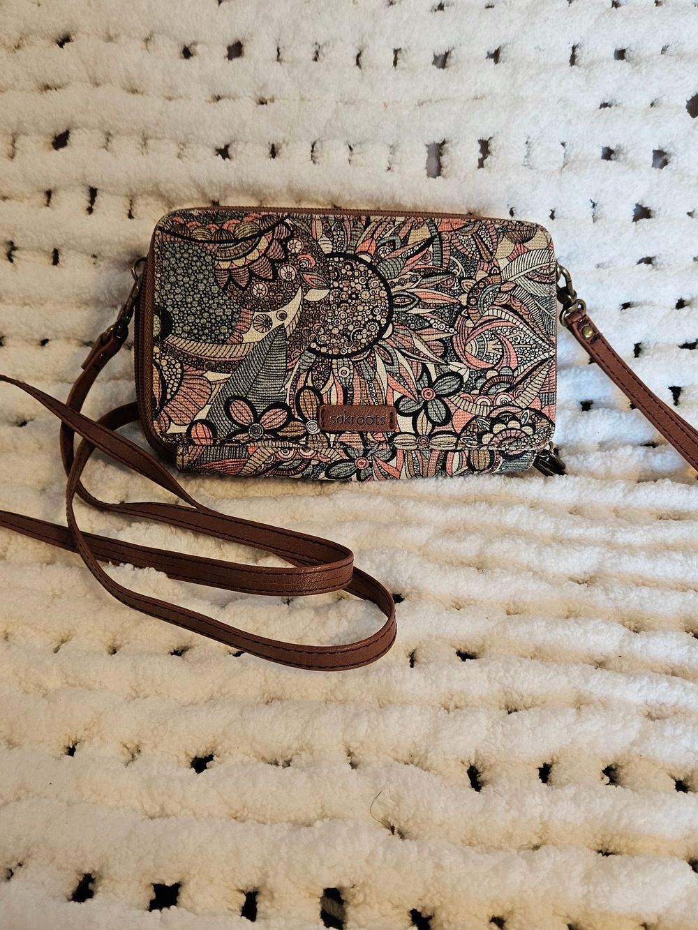 Sakroots Artist Circle Sienna Spirit Desert Crossbody Bag Boho Fairycore Whimsy - Picture 2 of 4